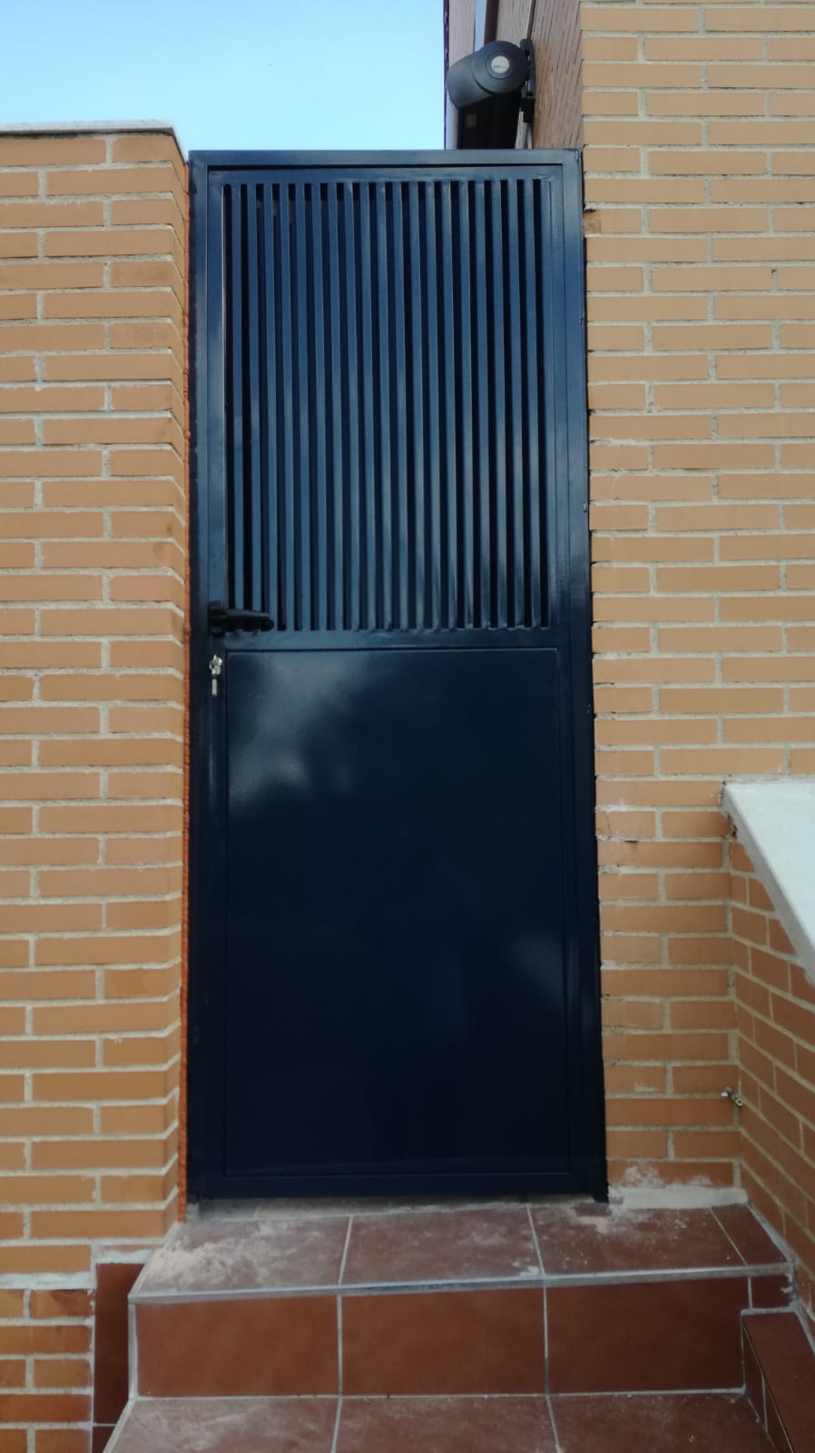 Puerta peatonal