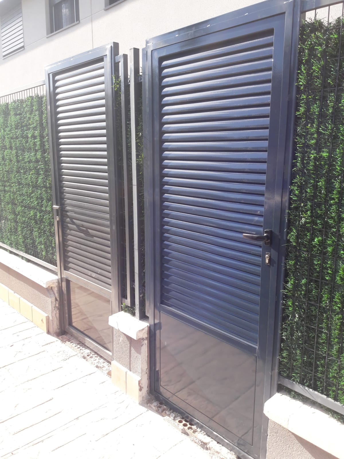 Puerta peatonal hierro
